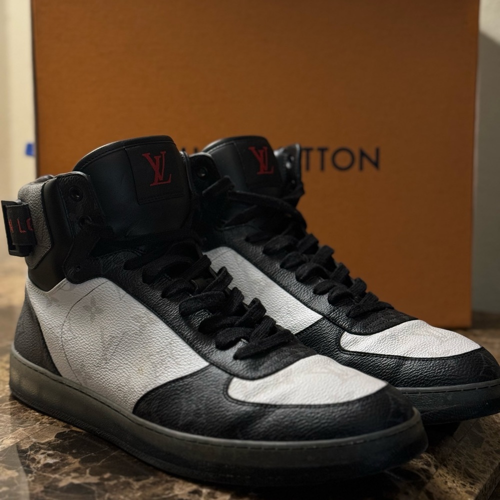 Louis Vuitton Sneakers
